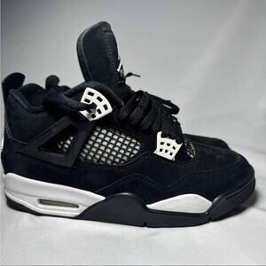 Size 7.5 - Nike Air Jordan 4 Retro White Thunder Men's Shoes